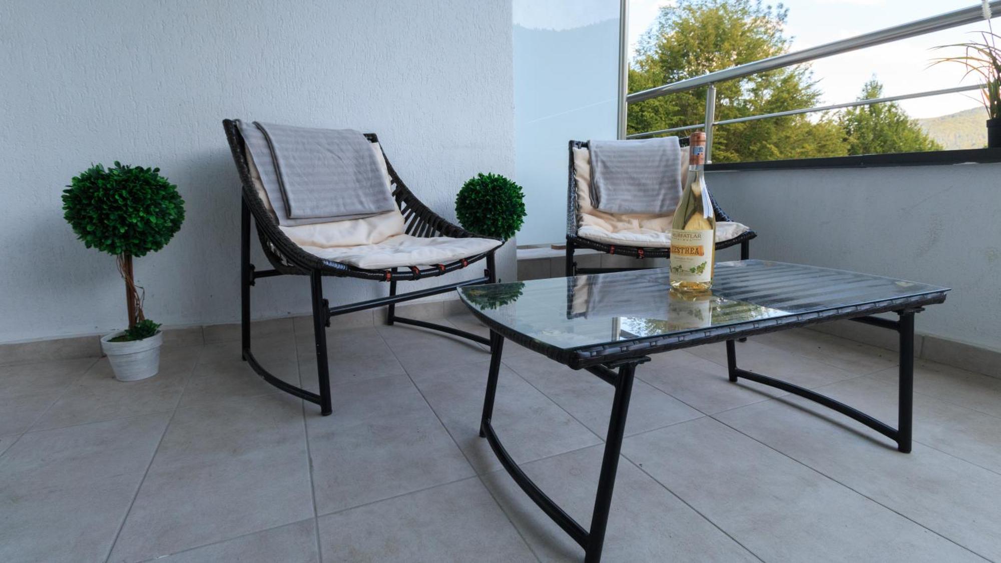 Relax View Ap With Private Parking