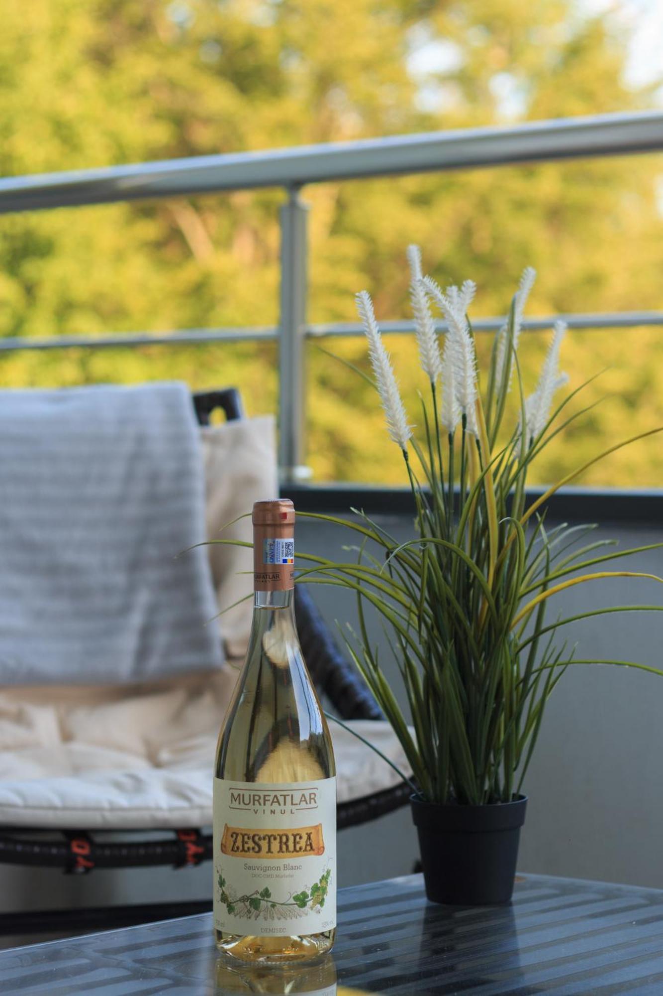 Relax View Ap With Private Parking *