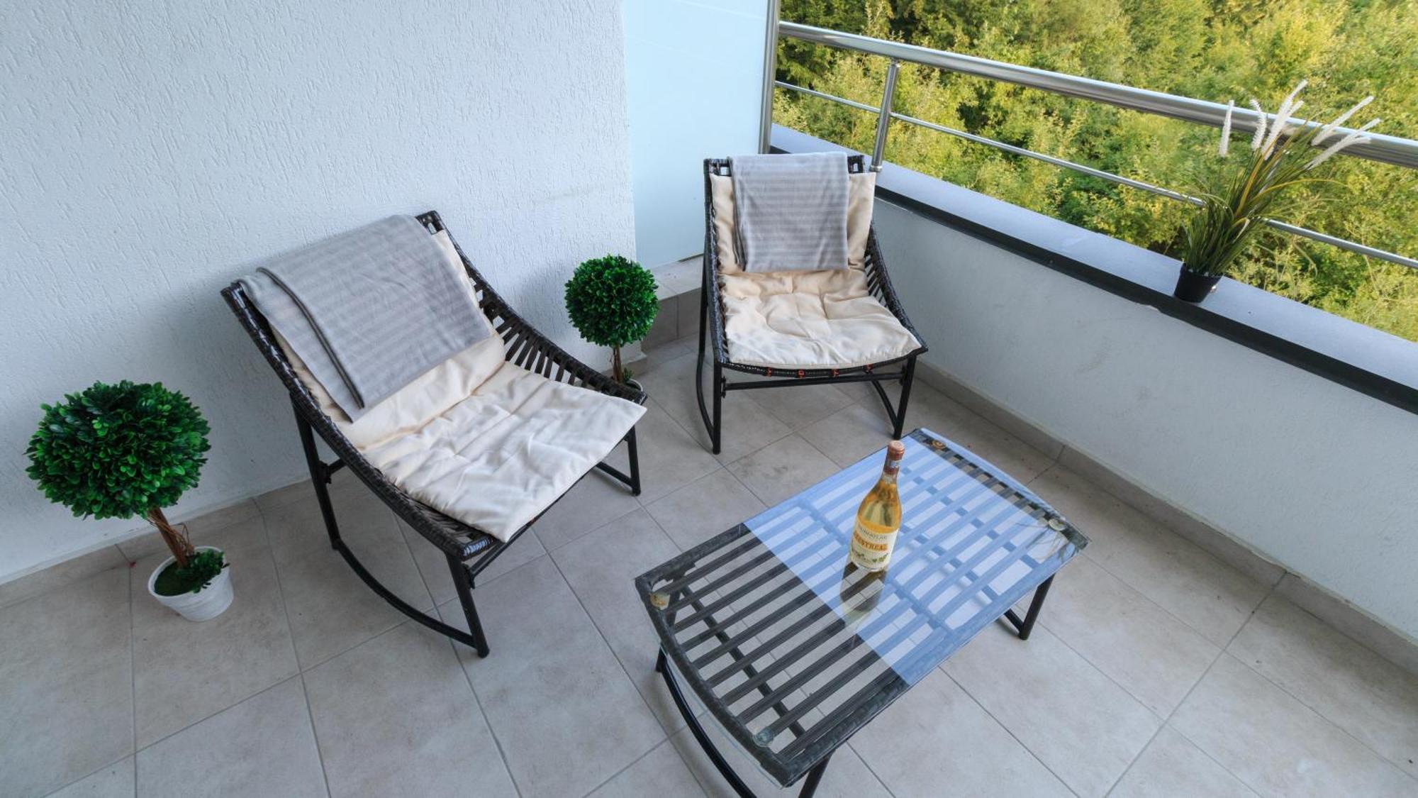 Relax View Ap With Private Parking Apartment
